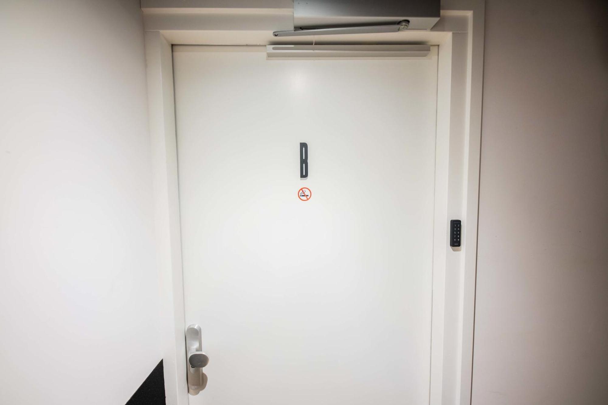 Historical 80M2 Retreat With Sauna Option - R51B 埃因霍温 外观 照片